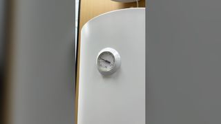 เครื่องทำน้ำอุ่นไฟฟ้า 220-240V ควบคุมอุณหภูมิได้อย่างแม่นยำ